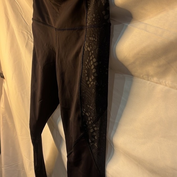 Lululemon Black Leggings - Mesh Side Detailing - Picture 2 of 7